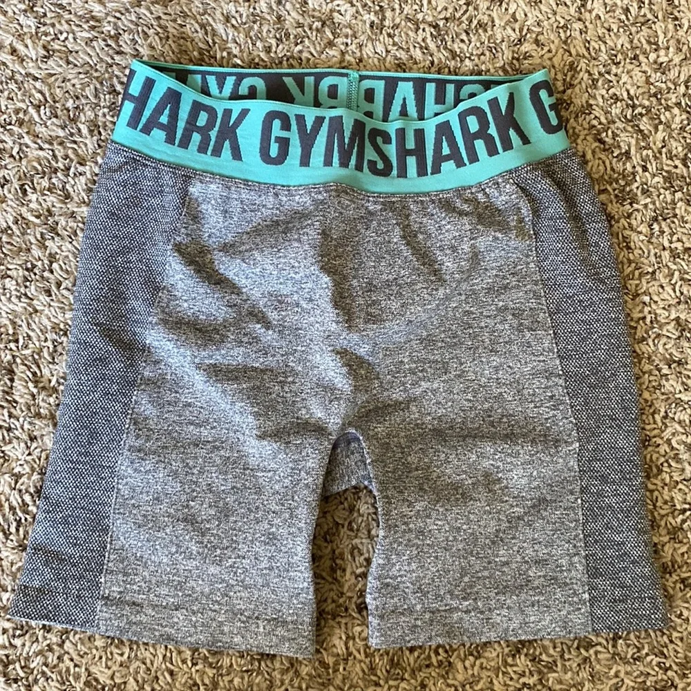 Gymshark Shorts - Picture 4 of 5